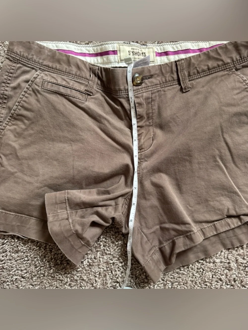 Y2K 2010 Old Navy Perfect 5” Chino Shorts in Dark Tan Brown Low Waist Size 12